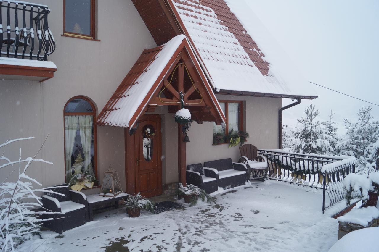 Apartamenty I Pokoje Rodzinne Czarna Gora Exterior photo